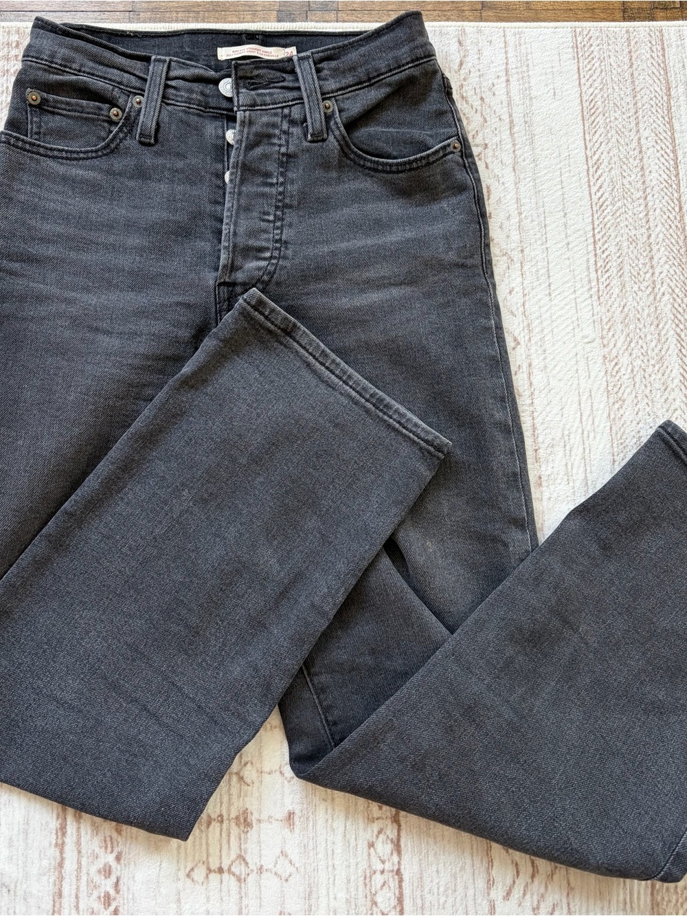 Levi's Women's Straight-Leg Jeans in Washed Black